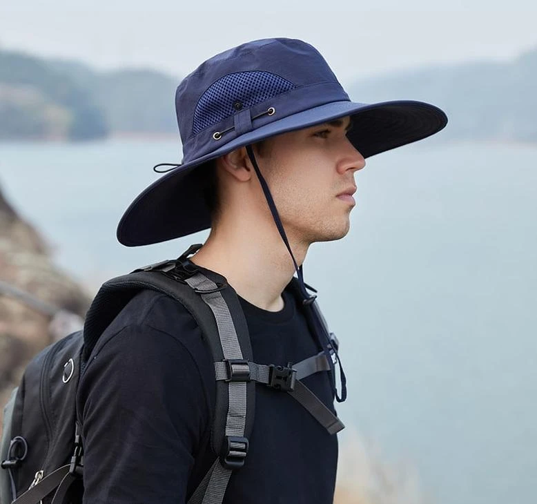 Chapeau De Randonnée Bleu à Bord Large Avec Cordon De Serrage 4 Chapeau De Randonnée Bleu à Bord Large Avec Cordon De Serrage – Image 2