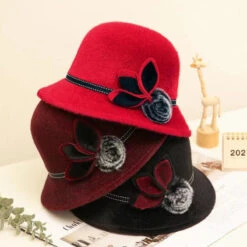 Chapeau Cloche Avec Pompon Fleuri Pour Femme -Chapeau Chic Soldes 23535 ad16iu