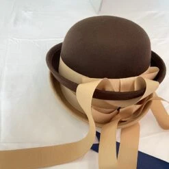 Chapeau Melon Rétro Avec Nœud Papillon 8 Chapeau Melon Rétro Avec Nœud Papillon -Chapeau Chic Soldes 24640 qveinf