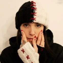 Chapeau Halloween Cagoule Noire Et Blanche 5 Chapeau Halloween Cagoule Noire Et Blanche -Chapeau Chic Soldes 26590 kbigsv