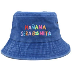 Bob En Coton Brodé Mañana Será Bonito Inspiré De Karol G 11 Bob En Coton Brodé Mañana Será Bonito Inspiré De Karol G -Chapeau Chic Soldes 3 28