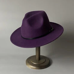 Chapeau Borsalino Avec Galon Fin Et Noir