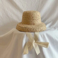 Chapeau En Paille Rétro Avec Ruban De Serrage 8 Chapeau En Paille Rétro Avec Ruban De Serrage -Chapeau Chic Soldes 5 39