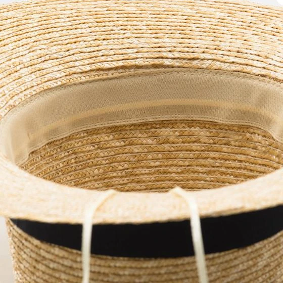 Chapeau Canotier Avec Bande De Tissu Noire 7 Chapeau Canotier Avec Bande De Tissu Noire – Image 5