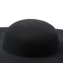 Chapeau Breton En Feutre Noir Au Sommet Arrondi -Chapeau Chic Soldes 7213 dztsha