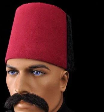 Grand Chapeau Turc Rouge 5 Grand Chapeau Turc Rouge – Image 3