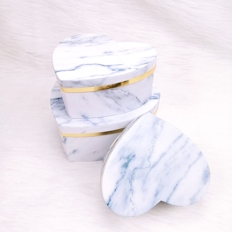 Lot De Trois Boîtes à Chapeau Cœur Marbré 5 Lot De Trois Boîtes à Chapeau Cœur Marbré – Image 3