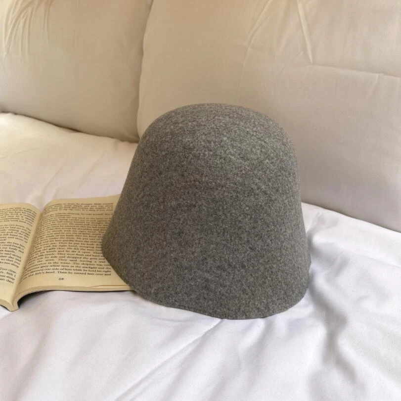 Chapeau Cloche Minimaliste En Feutre De Laine 5 Chapeau Cloche Minimaliste En Feutre De Laine – Image 3