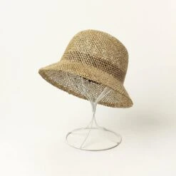 Chapeau Cloche En Paille Tissé Main 11 Chapeau Cloche En Paille Tissé Main -Chapeau Chic Soldes 9821 1850f3