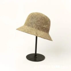 Chapeau Cloche En Paille Tissé Main 10 Chapeau Cloche En Paille Tissé Main -Chapeau Chic Soldes 9821 2fd24d