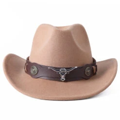 Chapeau Western Femme En Feutre Avec Ruban Cuir Et Tête De Taureau 7 Chapeau Western Femme En Feutre Avec Ruban Cuir Et Tête De Taureau -Chapeau Chic Soldes b0cc8661 13da 40b5 85dc 37f64b8842d0
