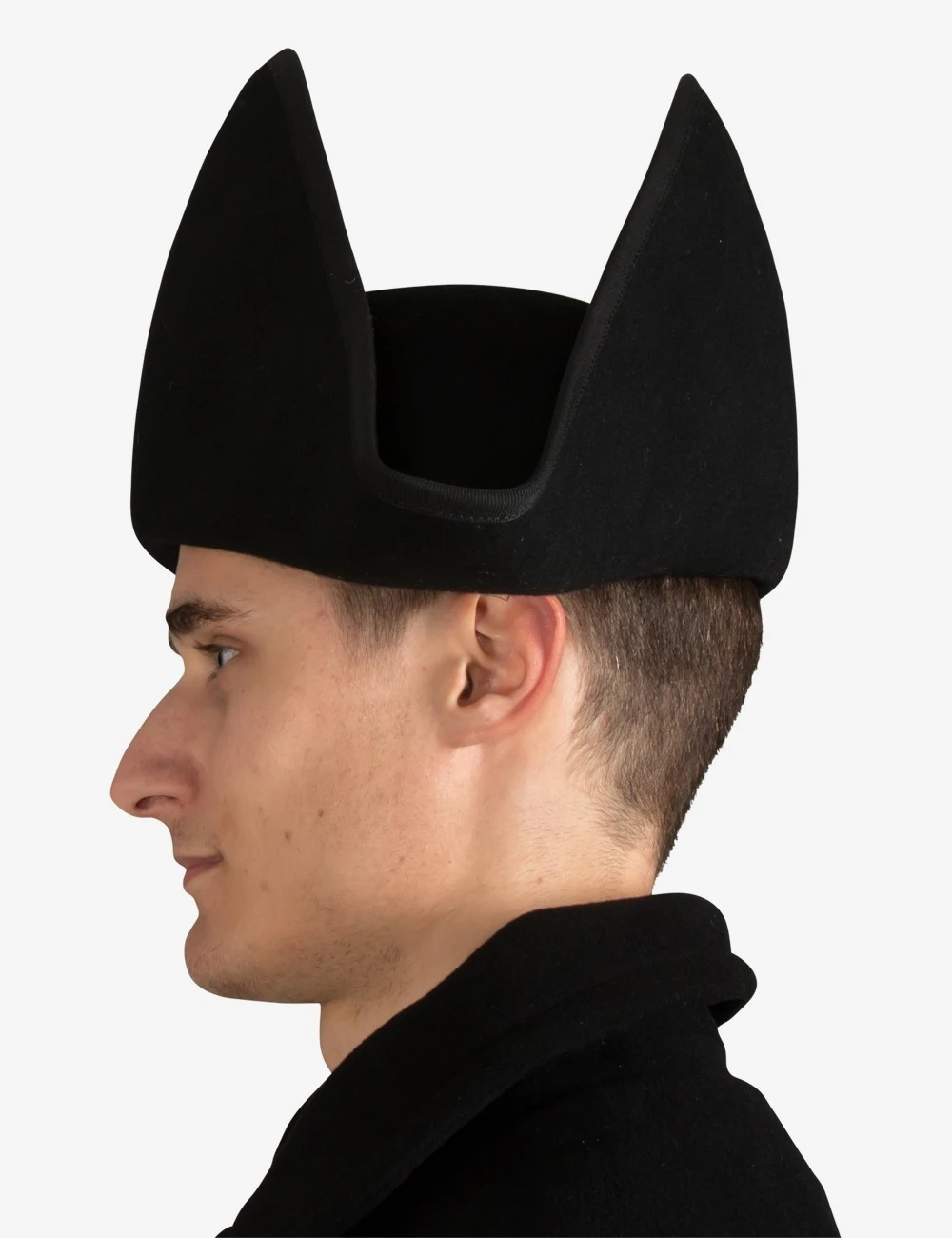 Chapeau Bicorne Noir Fabriqué à La Main 4 Chapeau Bicorne Noir Fabriqué à La Main – Image 2