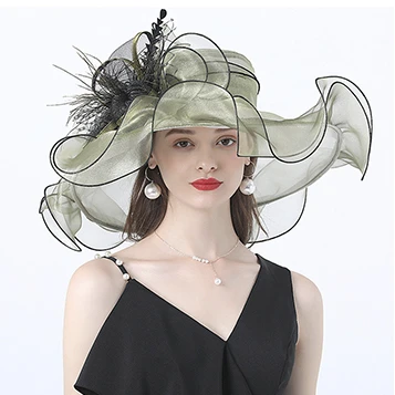 Grand Chapeau Catherinette En Organza Vert Clair 6 Grand Chapeau Catherinette En Organza Vert Clair – Image 4