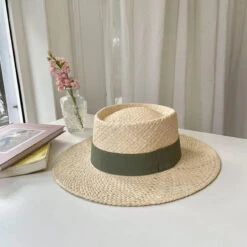 Chapeau Canotier En Raphia Avec Ruban 11 Chapeau Canotier En Raphia Avec Ruban -Chapeau Chic Soldes telechargement 2023 10 03T101719.029